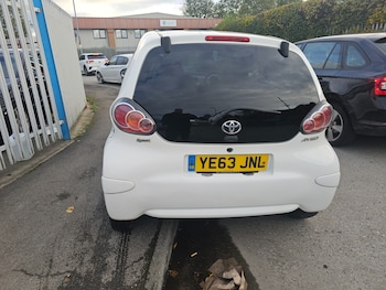 Used Toyota AYGO 2013 for sale - 76351436: Photo