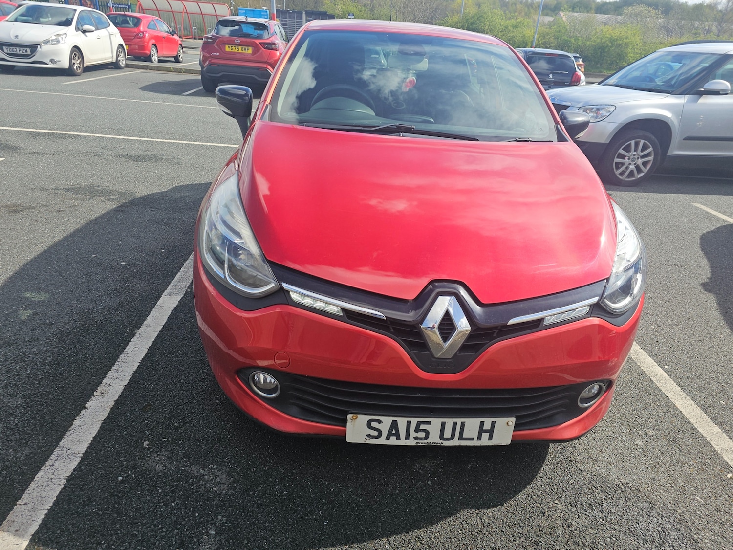 Used Renault Clio 2015 for sale - 78219083: Photo 2