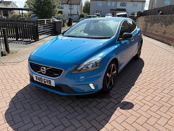 Used Volvo V40 2014 for sale - 75473146: Photo