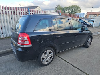 Used Vauxhall Zafira 2010 for sale - 75988247: Photo
