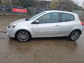 Used Renault Clio 2011 for sale - 76776467: Photo