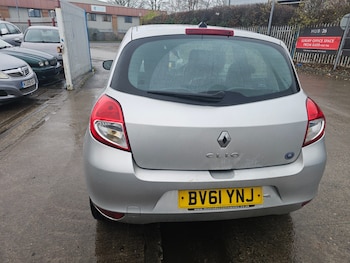 Used Renault Clio 2011 for sale - 76776467: Photo