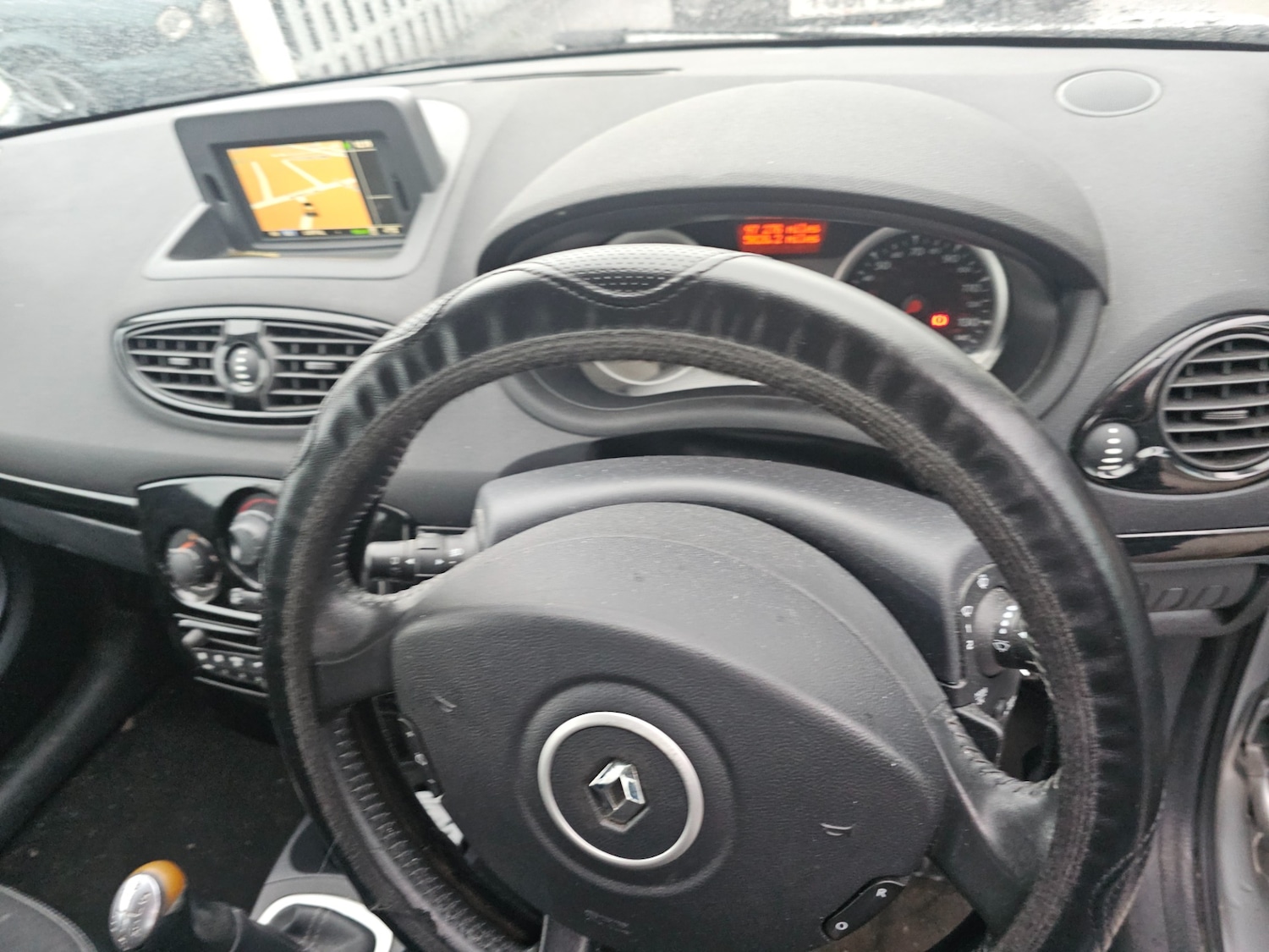 Used Renault Clio 2011 for sale - 76776467: Photo 8