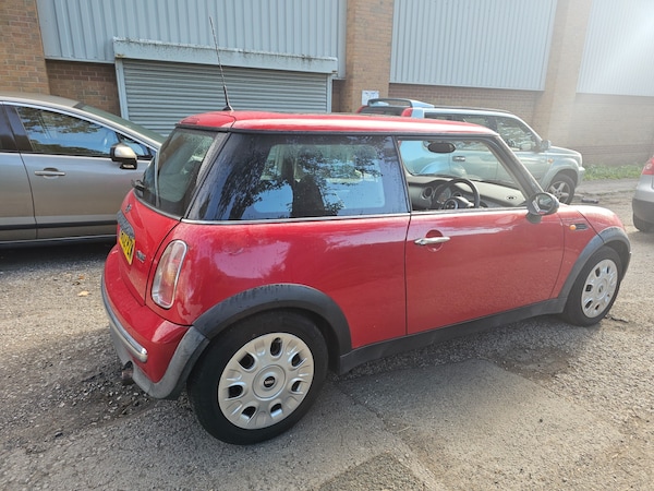 Used MINI Hatch 2002 for sale - 76034055: Photo 2