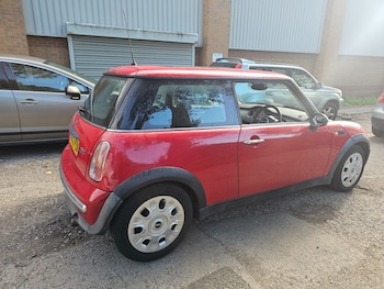 Used MINI Hatch 2002 for sale - 76034055: Photo 2