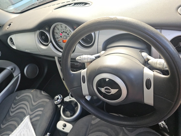 Used MINI Hatch 2002 for sale - 76034055: Photo 5