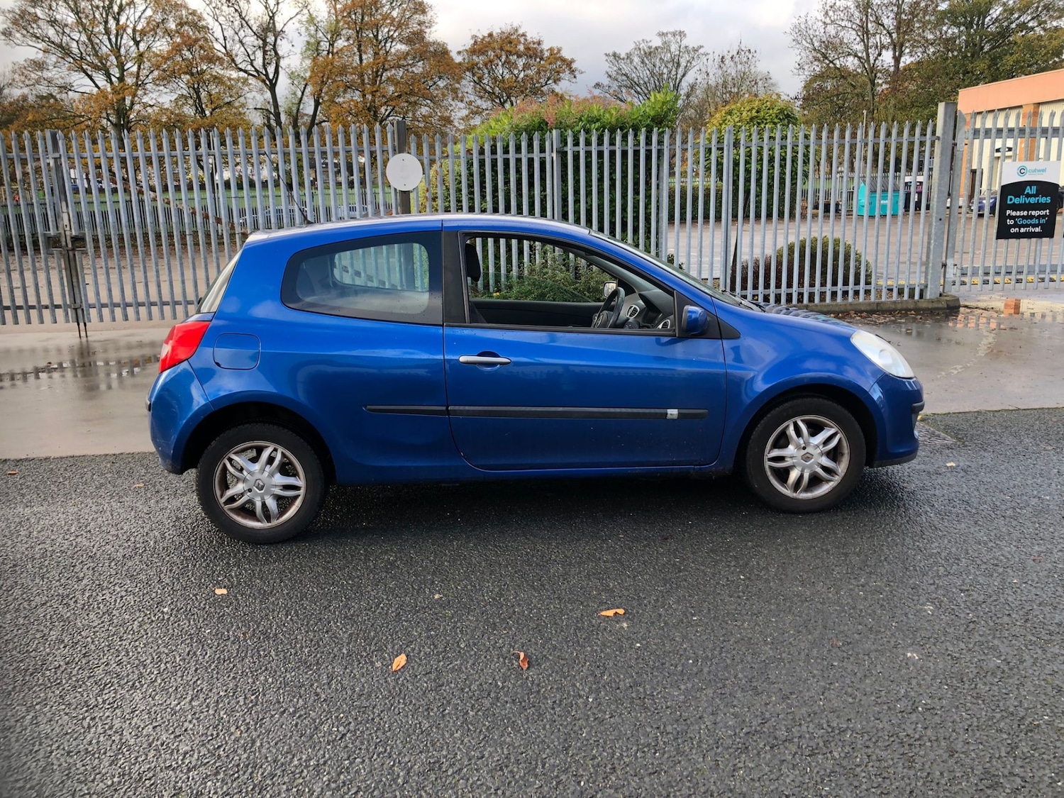 Used Renault Clio 2009 for sale - 76517718: Photo 5