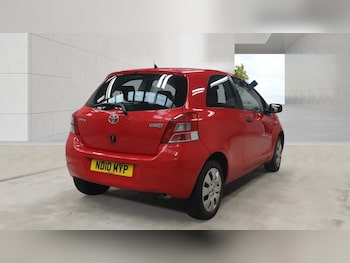Used Toyota Yaris 2010 for sale - 79475197: Photo