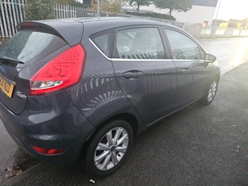 Used Ford Fiesta 2011 for sale - 76844988: Photo