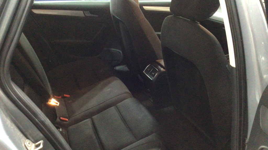 Used Audi A4 2011 for sale - 77122875: Photo 8