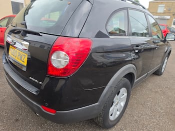 Used Chevrolet Captiva 2010 for sale - 79873066: Photo
