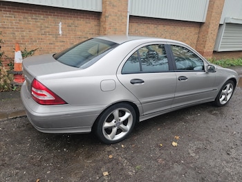 Used Mercedes-Benz C Class 2004 for sale - 76527454: Photo