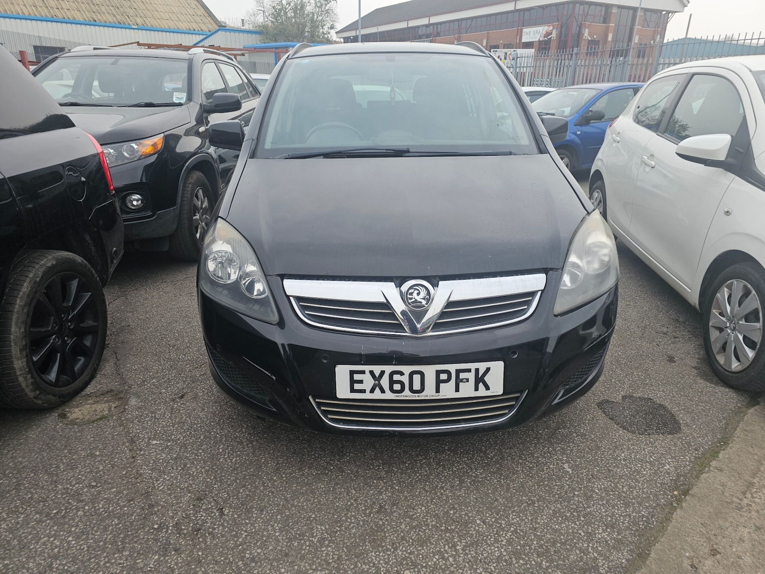 Used Vauxhall Zafira 2010 for sale - 77990503: Photo 2
