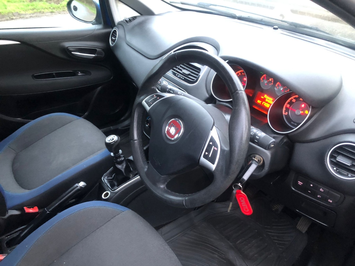 Used Fiat Punto 2012 for sale - 77694556: Photo 12