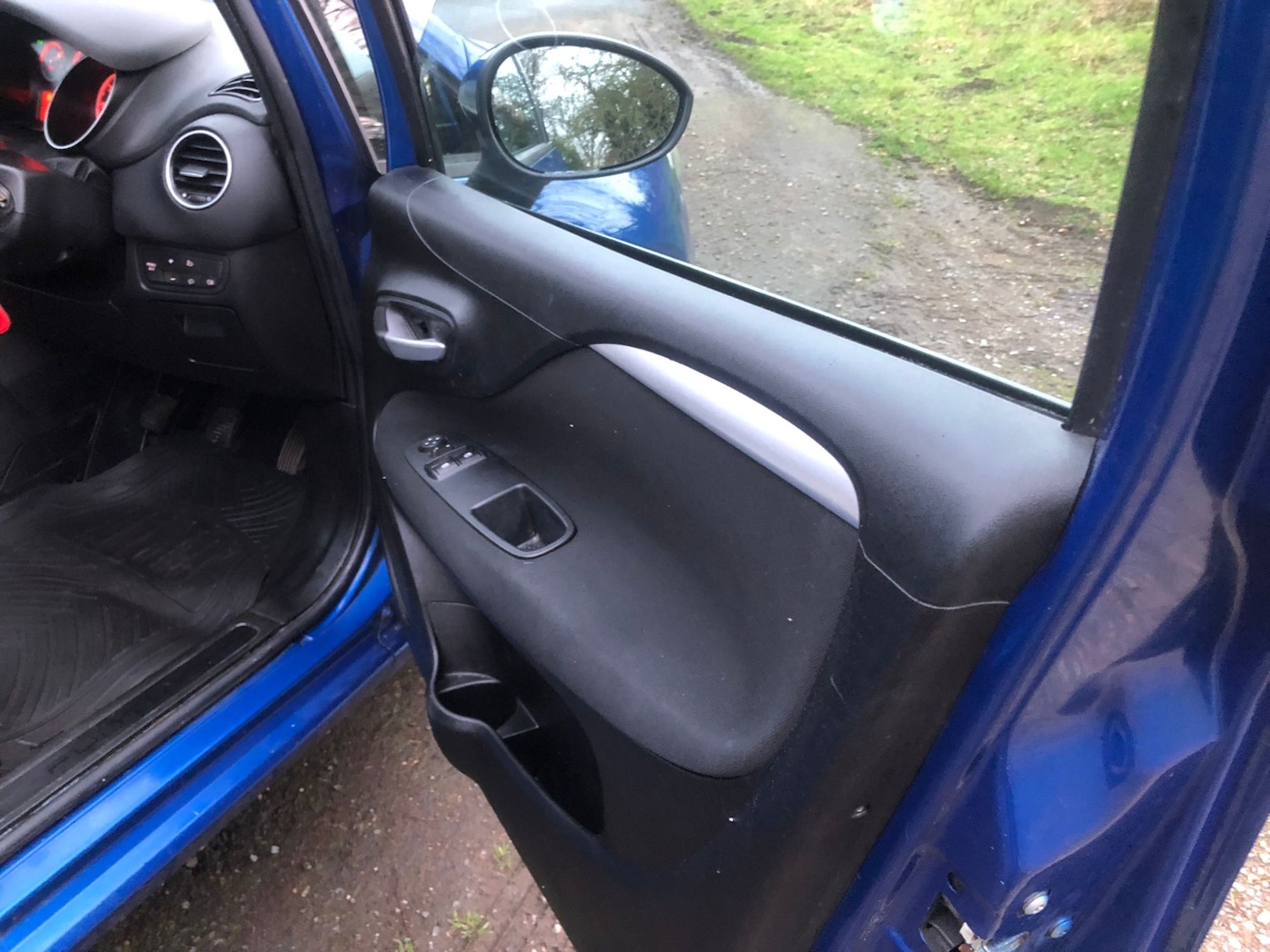 Used Fiat Punto 2012 for sale - 77694556: Photo 15