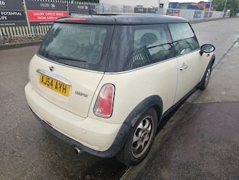 Used MINI Hatch 2004 for sale - 75922344: Photo