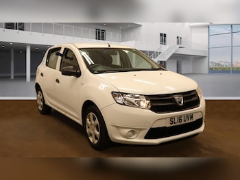 Used Dacia Sandero 2016 for sale - 75491404: Photo