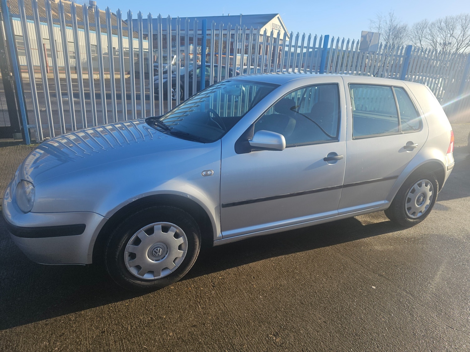 Used Volkswagen Golf 2001 for sale - 77159978: Photo 8