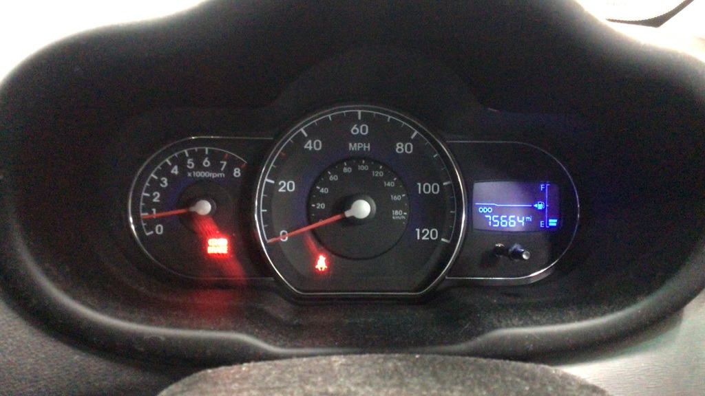 Used Hyundai i10 2012 for sale - 77736248: Photo 10