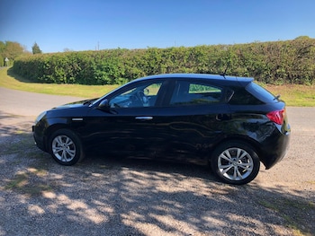 Used Alfa Romeo Giulietta 2015 for sale - 78387689: Photo