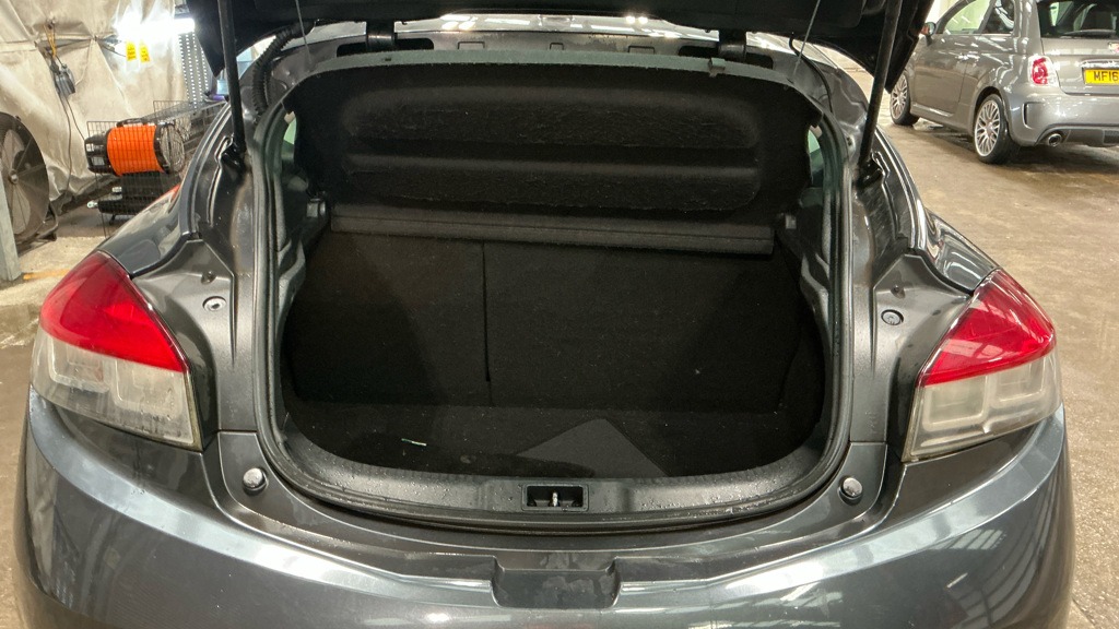 Used Renault Megane 2010 for sale - 77576525: Photo 9