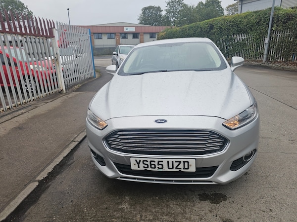 Used Ford Mondeo 2015 for sale - 75637106: Photo 2