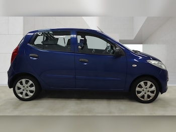 Used Hyundai i10 2011 for sale - 79192396: Photo