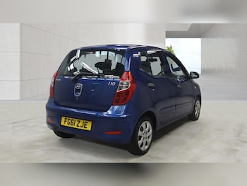 Used Hyundai i10 2011 for sale - 79192396: Photo