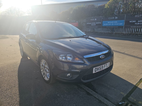 Cheap Ford Focus 2009 (59) - 1.8 Zetec 5dr for sale in Cleckheaton, West Yorkshire