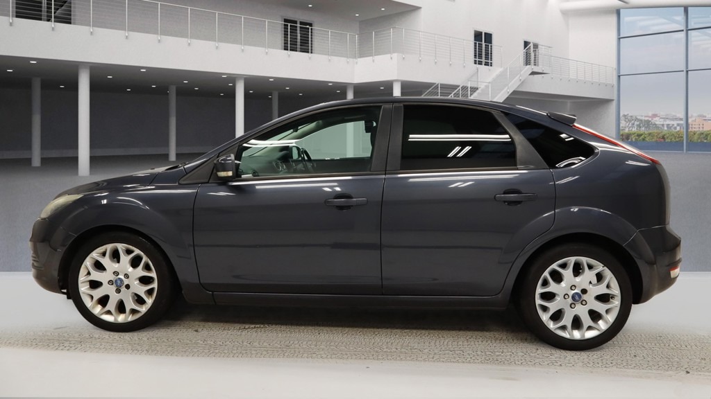 Used Ford Focus 2009 for sale - 76560113: Photo 6