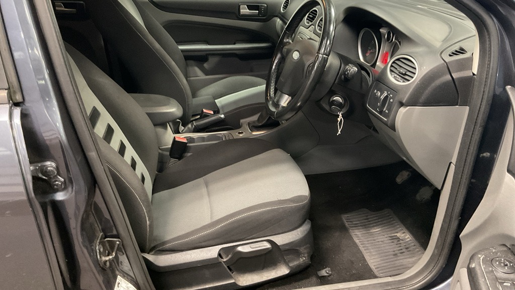 Used Ford Focus 2009 for sale - 76560113: Photo 7