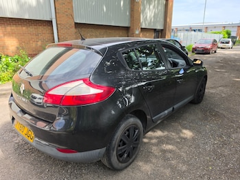 Used Renault Megane 2010 for sale - 78973126: Photo