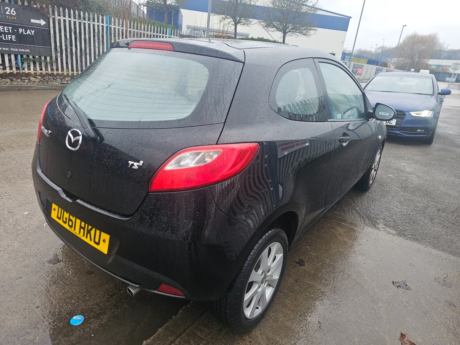 Used Mazda Mazda2 2011 for sale - 77360861: Photo 4
