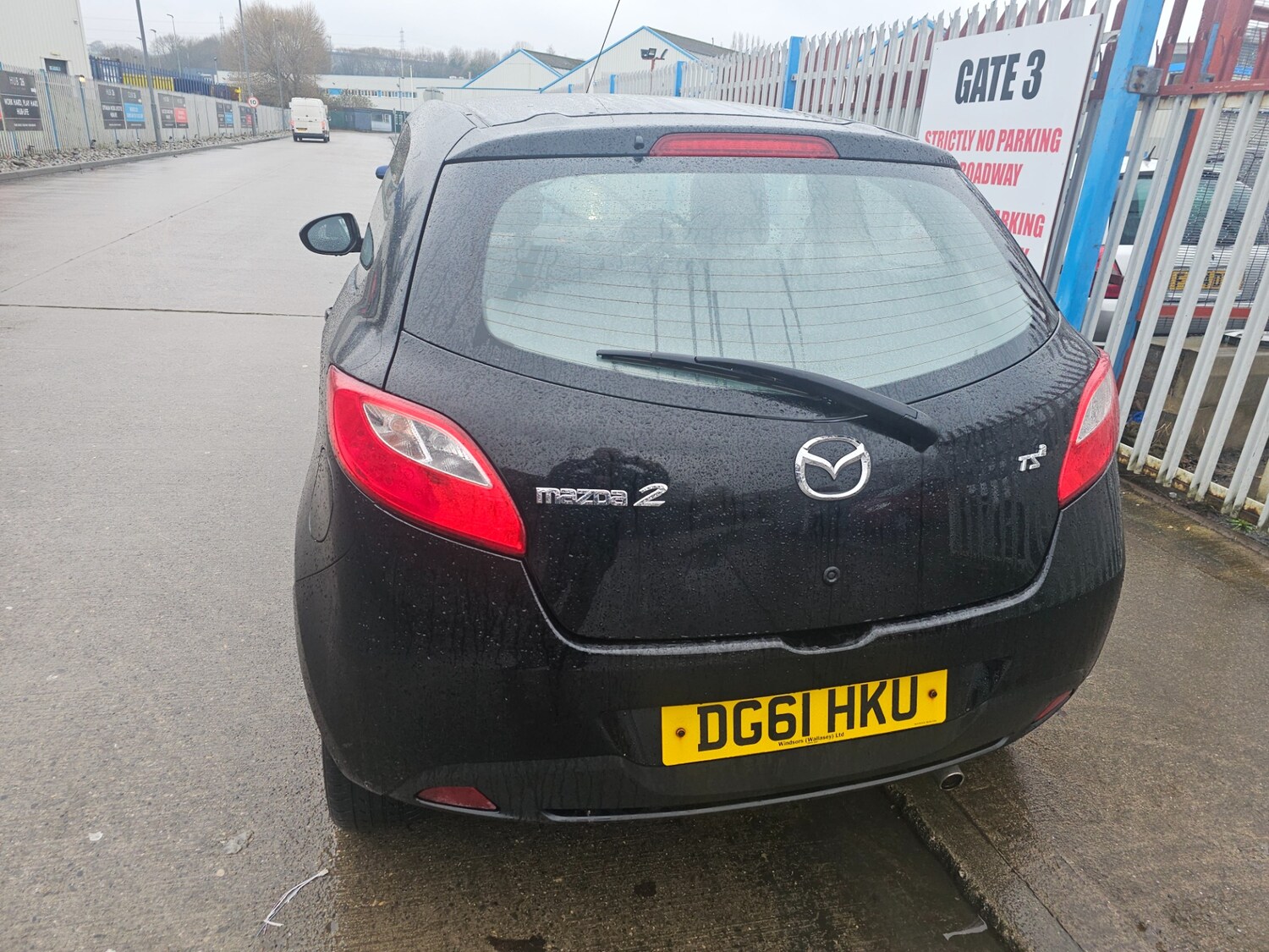 Used Mazda Mazda2 2011 for sale - 77360861: Photo 5