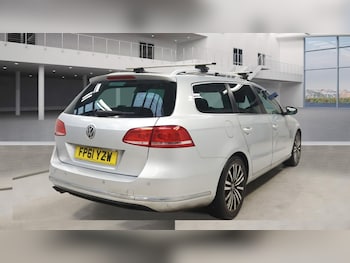 Used Volkswagen Passat 2011 for sale - 76025234: Photo