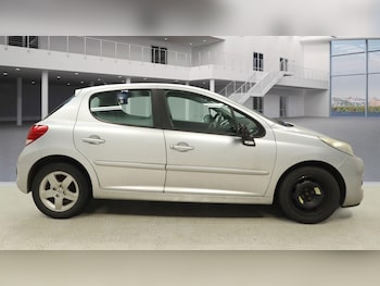 Used Peugeot 207 2011 for sale - 77430976: Photo