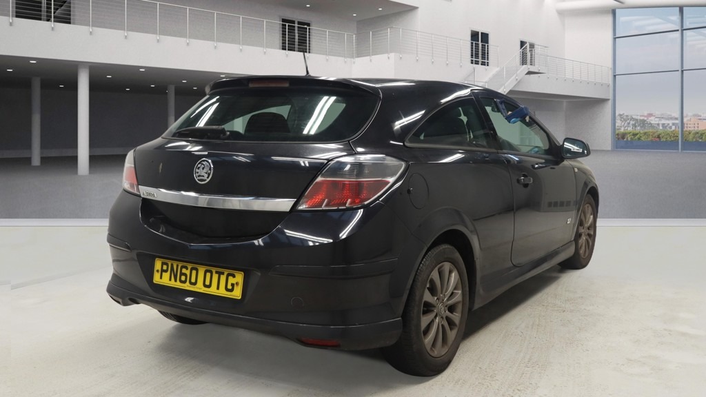 Used Vauxhall Astra 2010 for sale - 77232355: Photo 4