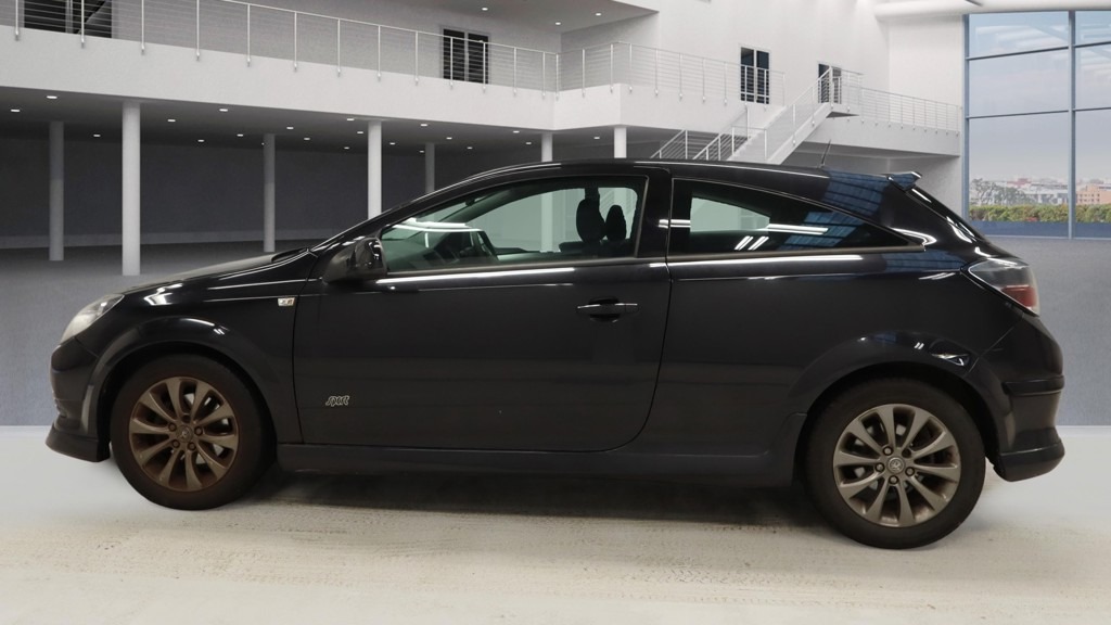 Used Vauxhall Astra 2010 for sale - 77232355: Photo 6