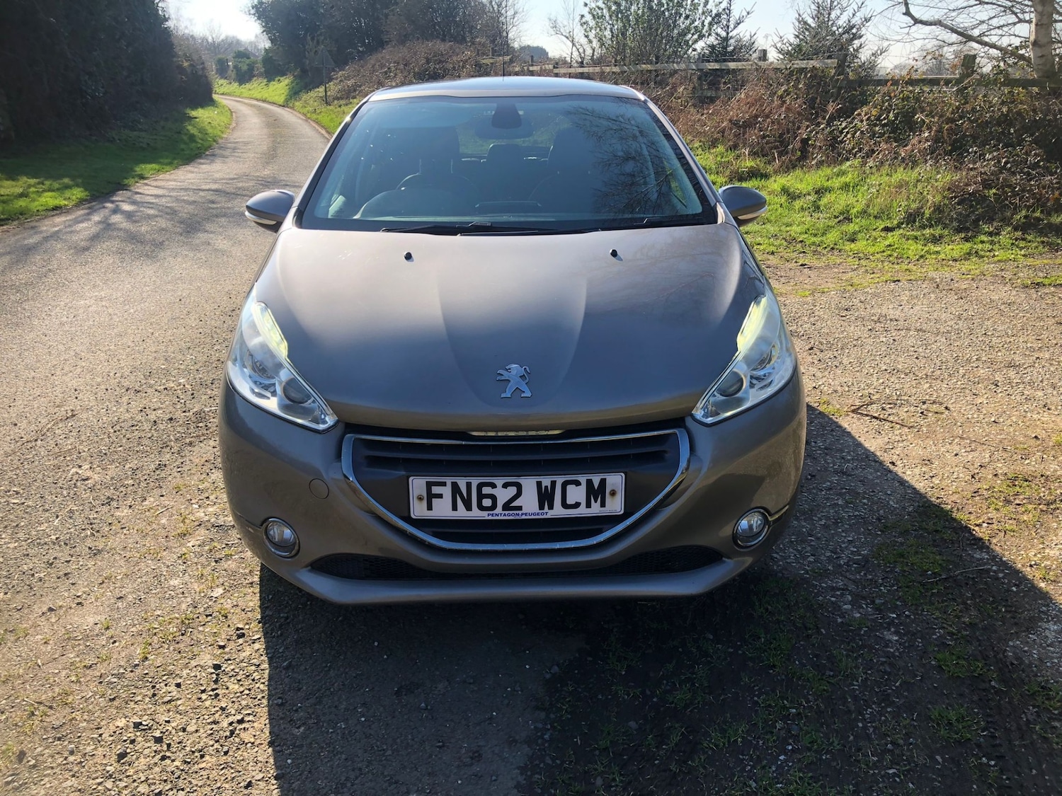 Used Peugeot 208 2012 for sale - 77746395: Photo 2