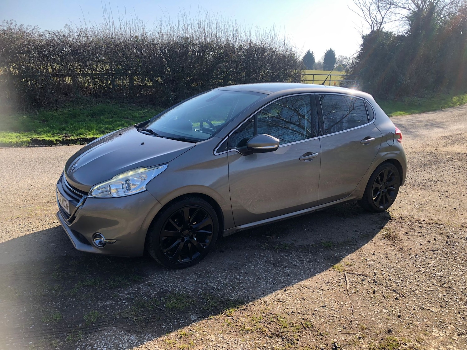 Used Peugeot 208 2012 for sale - 77746395: Photo 3