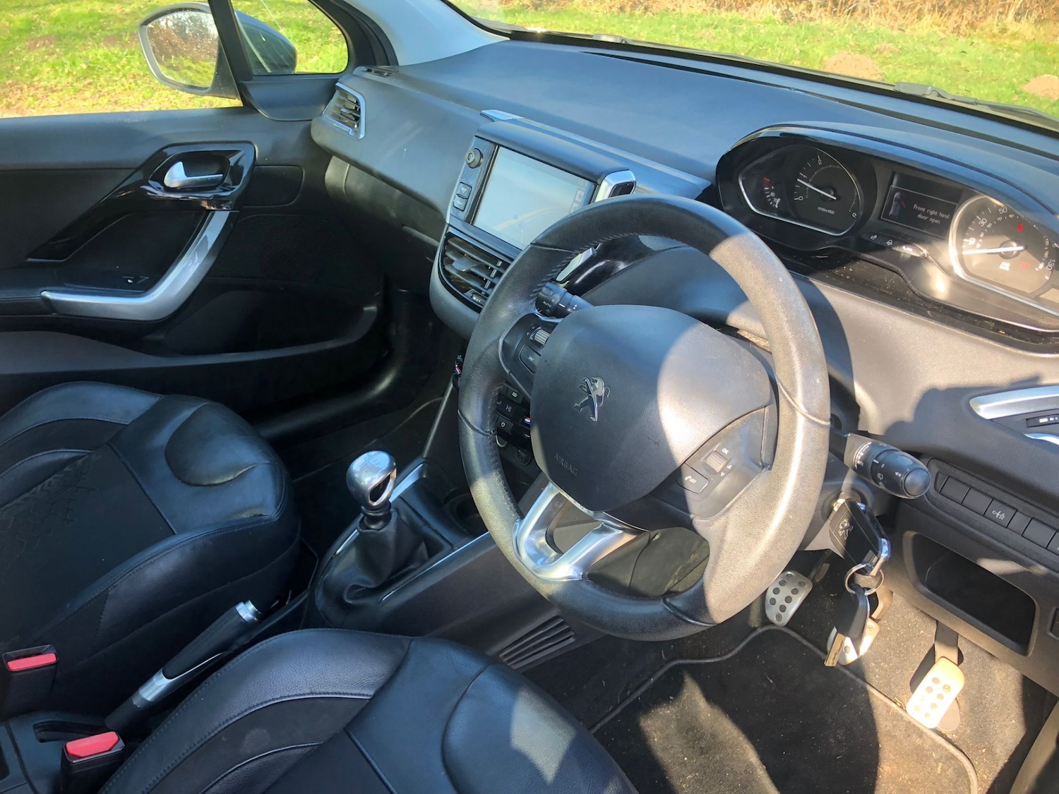 Used Peugeot 208 2012 for sale - 77746395: Photo 9