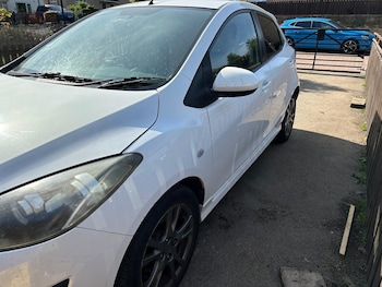 Used Mazda Mazda2 2011 for sale - 75457661: Photo