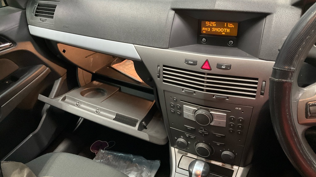 Used Vauxhall Astra 2005 for sale - 76616631: Photo 11