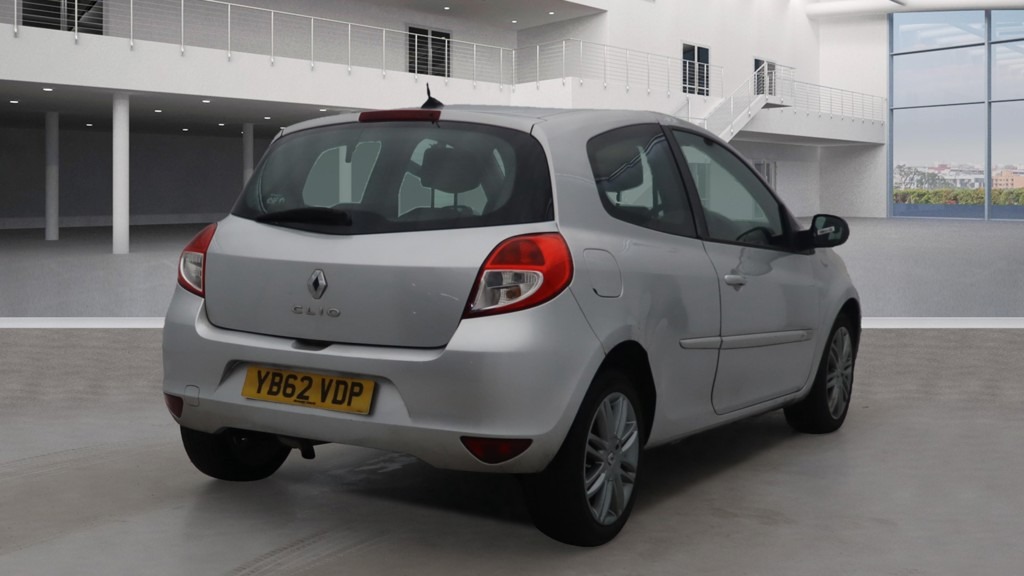 Used Renault Clio 2013 for sale - 76799591: Photo 10
