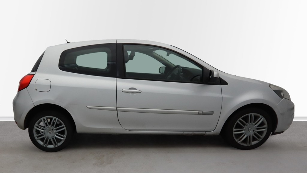 Used Renault Clio 2013 for sale - 76799591: Photo 5