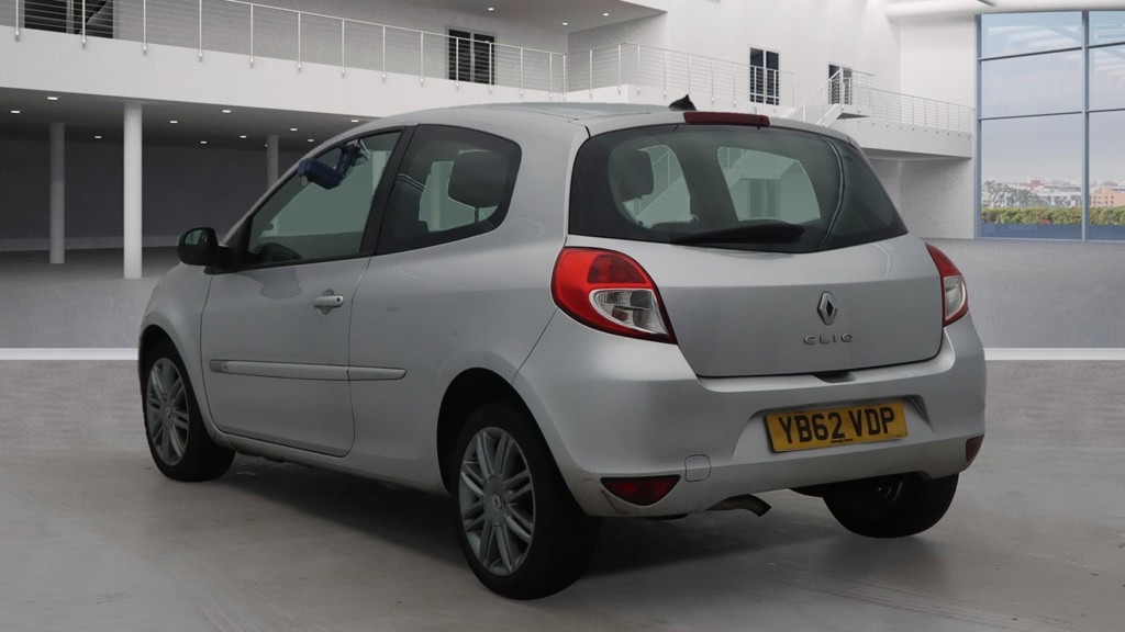 Used Renault Clio 2013 for sale - 76799591: Photo 9