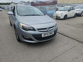 2015 (15) - 1.6 CDTi 16V ecoFLEX 136 Design 5dr