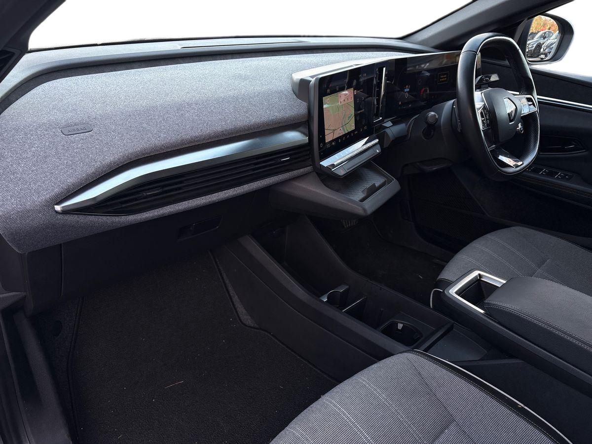 Used Renault Megane E Tech 2023 for sale - 76914859: Photo 15