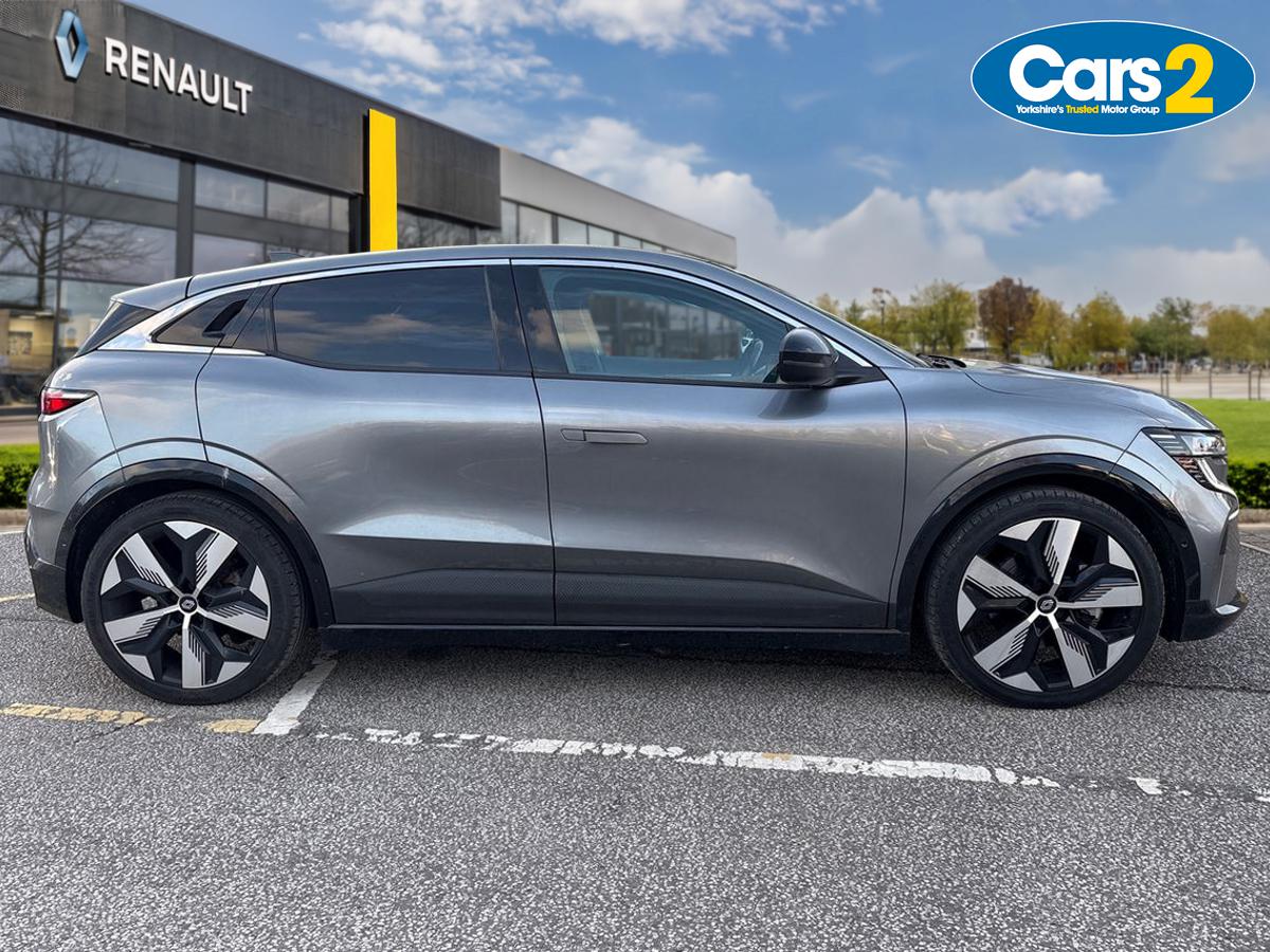 Used Renault Megane E Tech 2023 for sale - 76914859: Photo 2