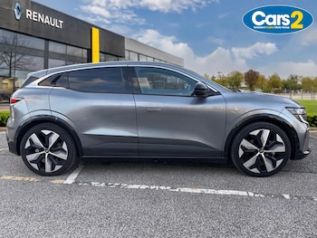 Used Renault Megane E Tech 2023 for sale - 76914859: Photo